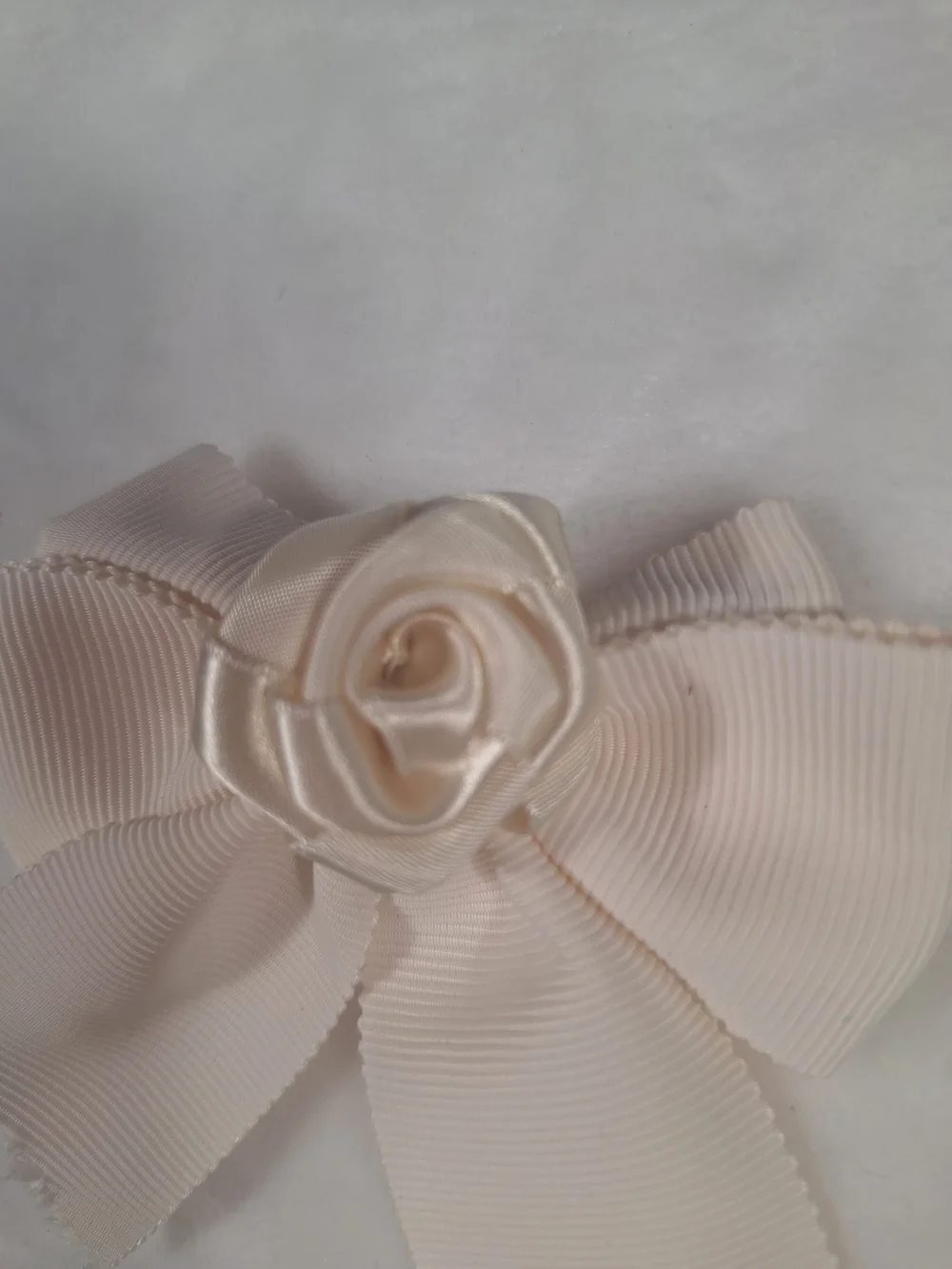 Innocent World Ivory Sculpted Rose Hair Bow | Classic Lolita